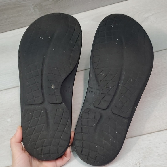 OOFOS Mens OOAHH Outdoor Comfort Sandals shoes Flip flop sz 12 main image 7